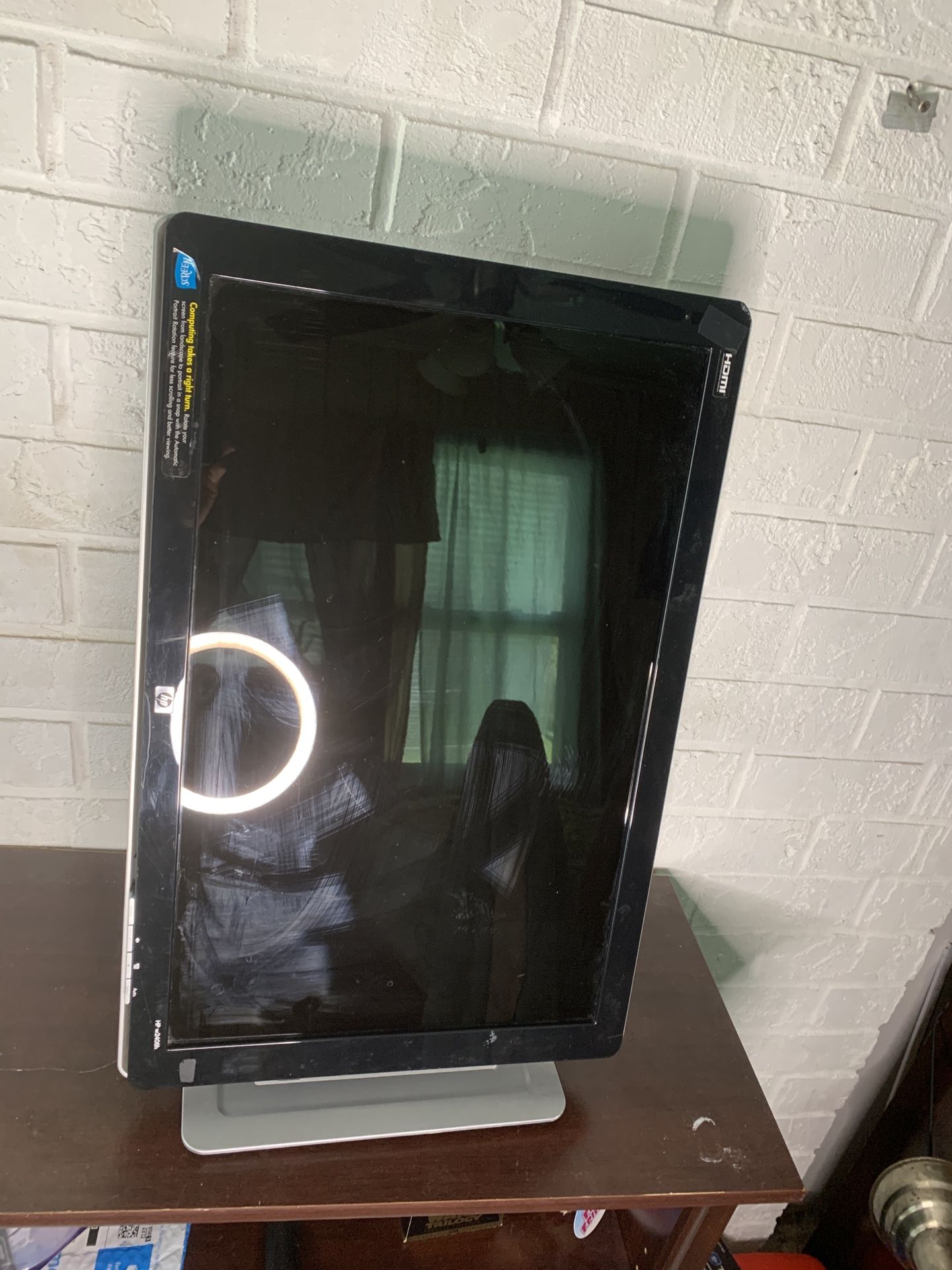 24 Inch LCD Color Monitor Hp Model W2408H