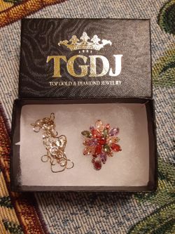 14k Gold Necklase @ Vintage Gem Charm