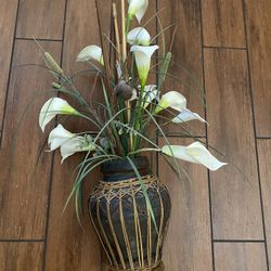 White Calla Lily Flowers  with Vase 
