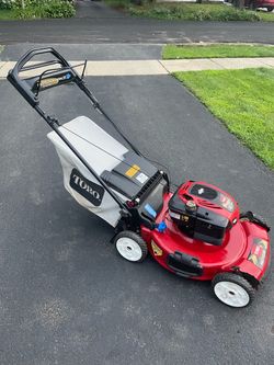 Toro 22” Recycler 7.0hp 190cc Personal Pace Self Propelled Lawn Mower