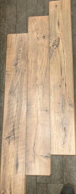 12mm Mohawk Laminate New/Open box