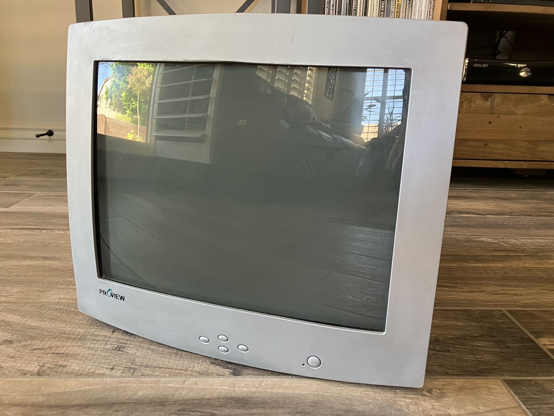 ProView CRT Monitor 15.5” 786N