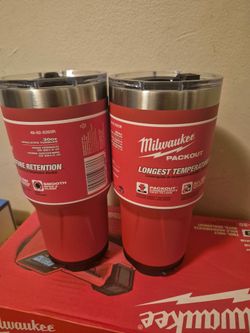 Milwaukee cups
