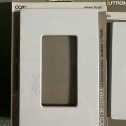 Lutron Screwless Plates $2.50