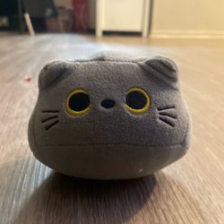 Small grey cat plushie