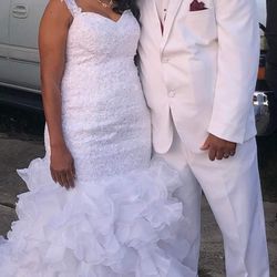 $275White Wedding Dress Size 16