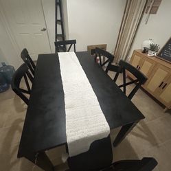 Dinning Table 