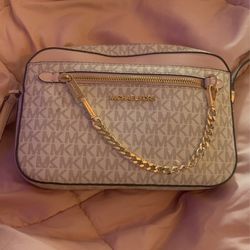 MK purse