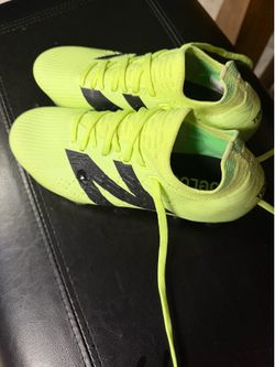 New Balance 4-Youth Soccer Cleats