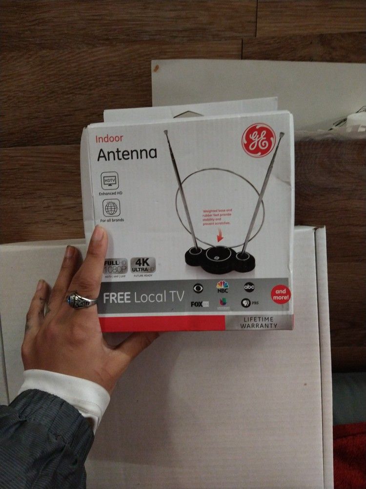 TV Antenna 