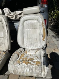 85-93 Mustang Seats