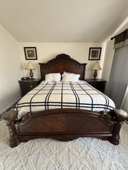 North Shore King Bedroom Set