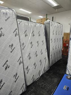 Queen Size Mattress With Boxspring