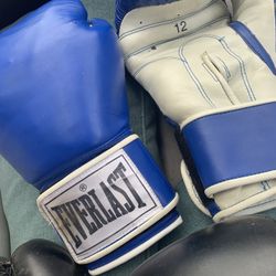 Boxing Gloves (2 Sets)