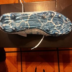 Under Armor  Cleats 
