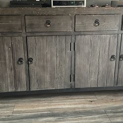 Credenza