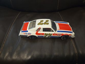 1976 Dale Earnhardt #77 Hy-Gain Chevrolet Malibu  Diecast Collectible Car