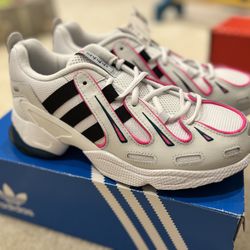 ADIDAS WOMEN SNEAKERS