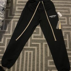 black essentials sweats 