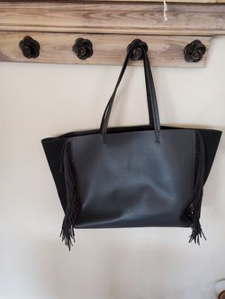 Black tote bag