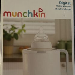 Munchkin Digital bottle warmer