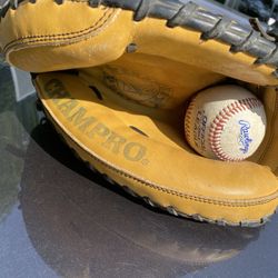 Leather Catcher MIT 