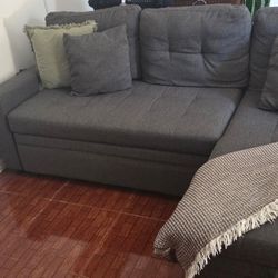 Sectional Sofa/ Couch 