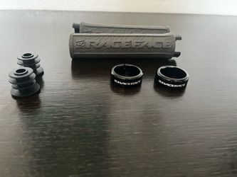 RaceFace Grips (Grey)