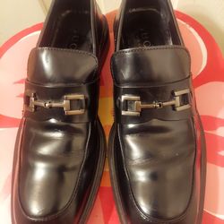 Vintage Gucci Men's Black Leather Shoes. 