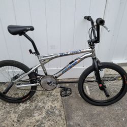 Gently Used Chrome Dyno Compe