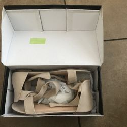 women’s shoes