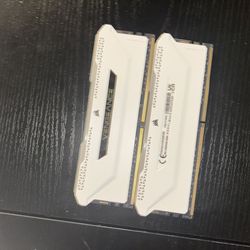 DDR 4 Vengeance Corsair 32gig