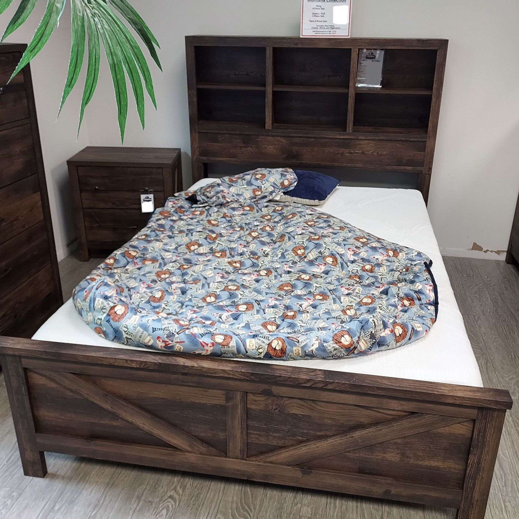 Brown Rustic 4 Piece Bedroom Set - Montana