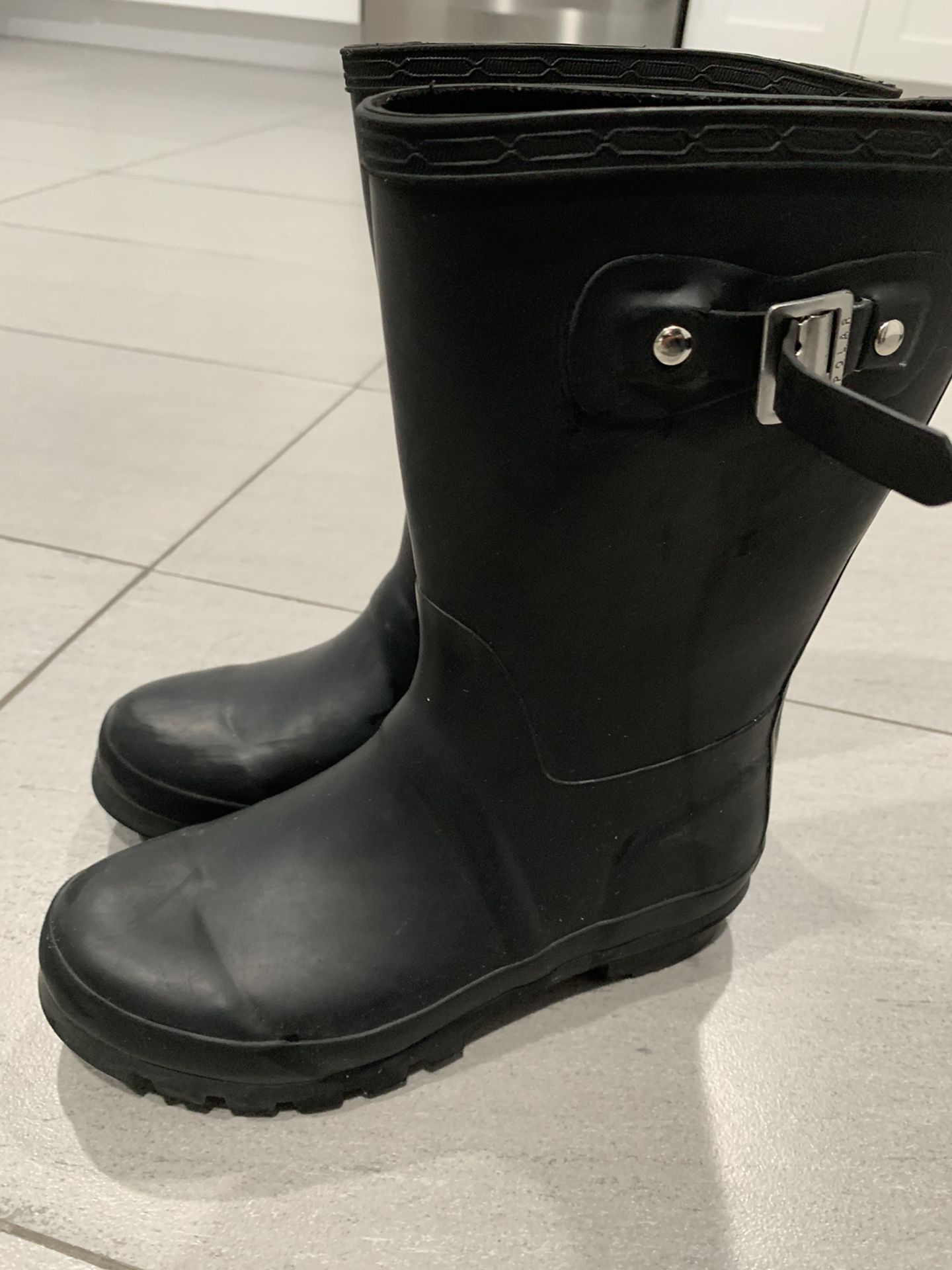 Kids Heavy duty rain boots size 3