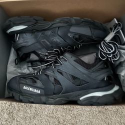 Balenciaga Tracks LED 