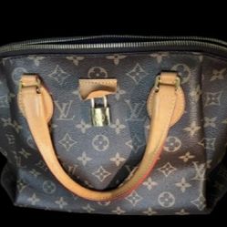 LOUIS VUITTON Rivoli  Authentic PM M44543 Monogram Handbag 
