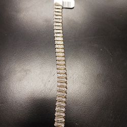 10 K Yellow Gold 15.9 G Bracelet  7 Sz