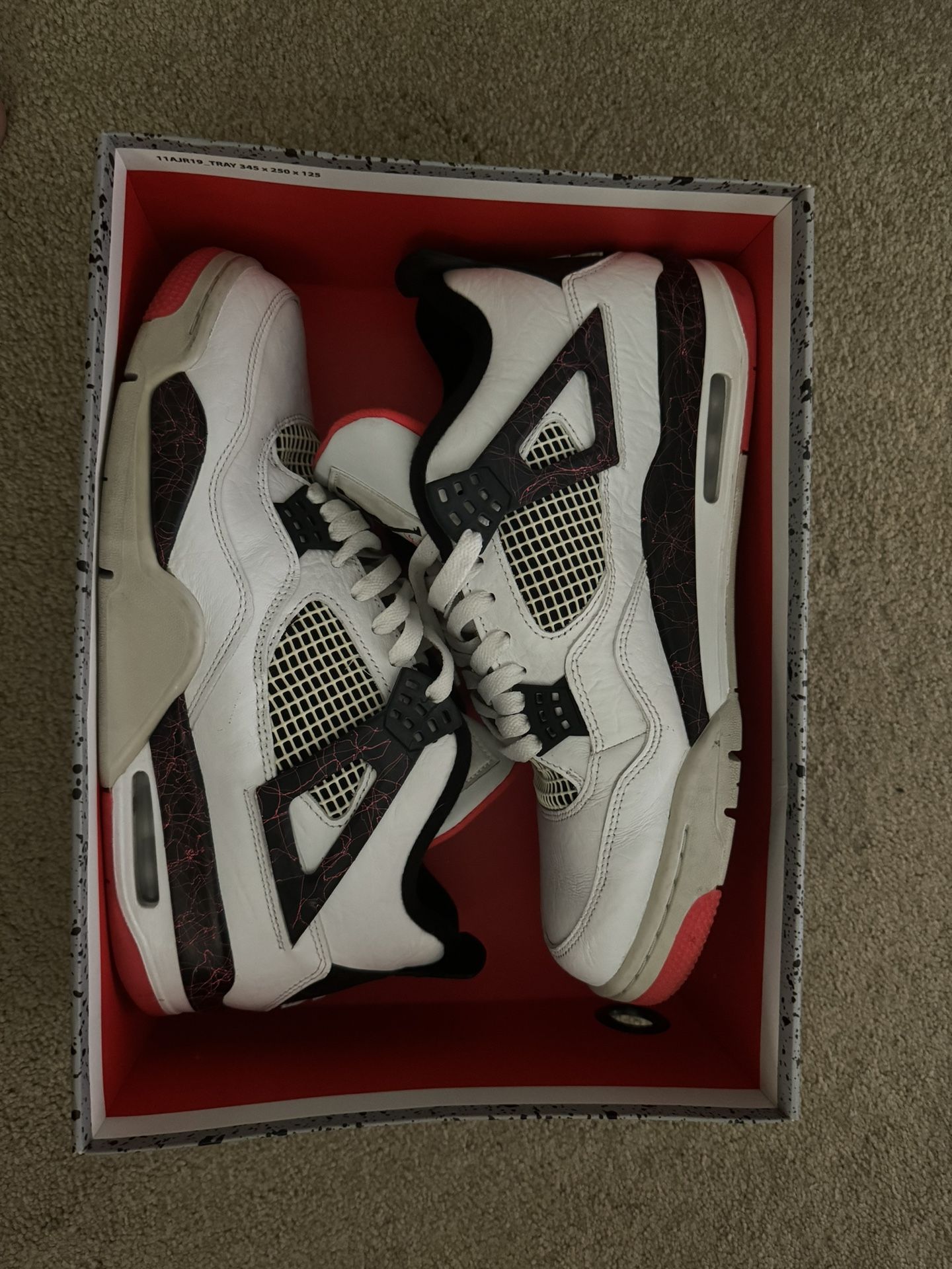 Jordan 4 Pale Citron