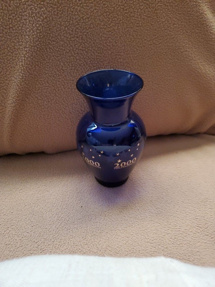 5" Millenennium 2000 New Year Flower Vase