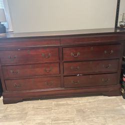 Free Dresser