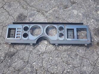 MUSTANG GT DASH BEZEL 84-86