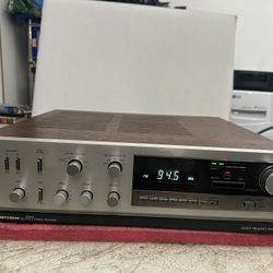 Vintage Mitsubishi DA-R11 Stereo Receiver Quartz Frequency Synthesizer