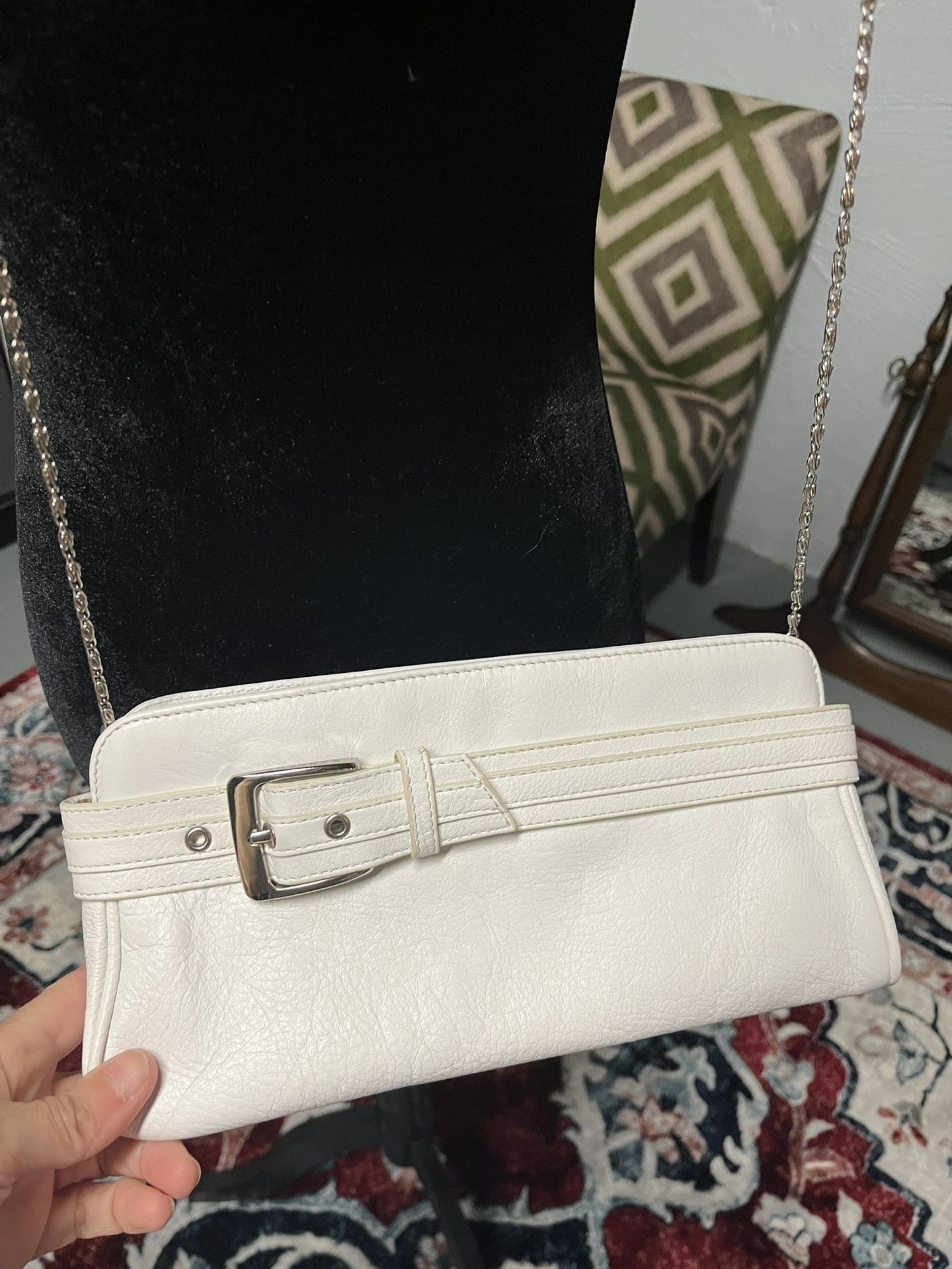 White 💯 % Genuine Leather Crossbody & Clutch