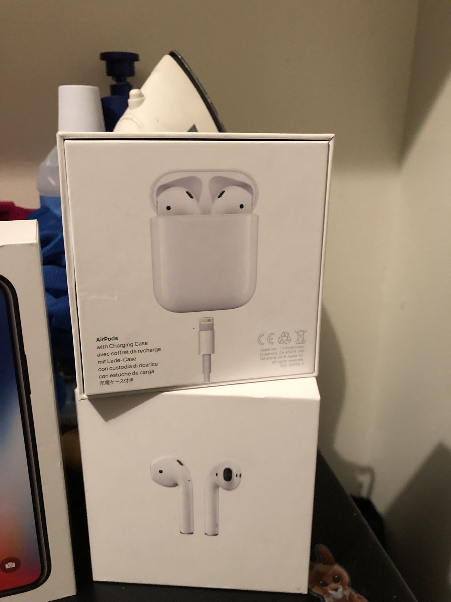 Apple AirPods - (Apple)🍏🍎
