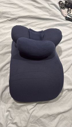 Moonyooy Memory Foam Lumbar Support Pillow