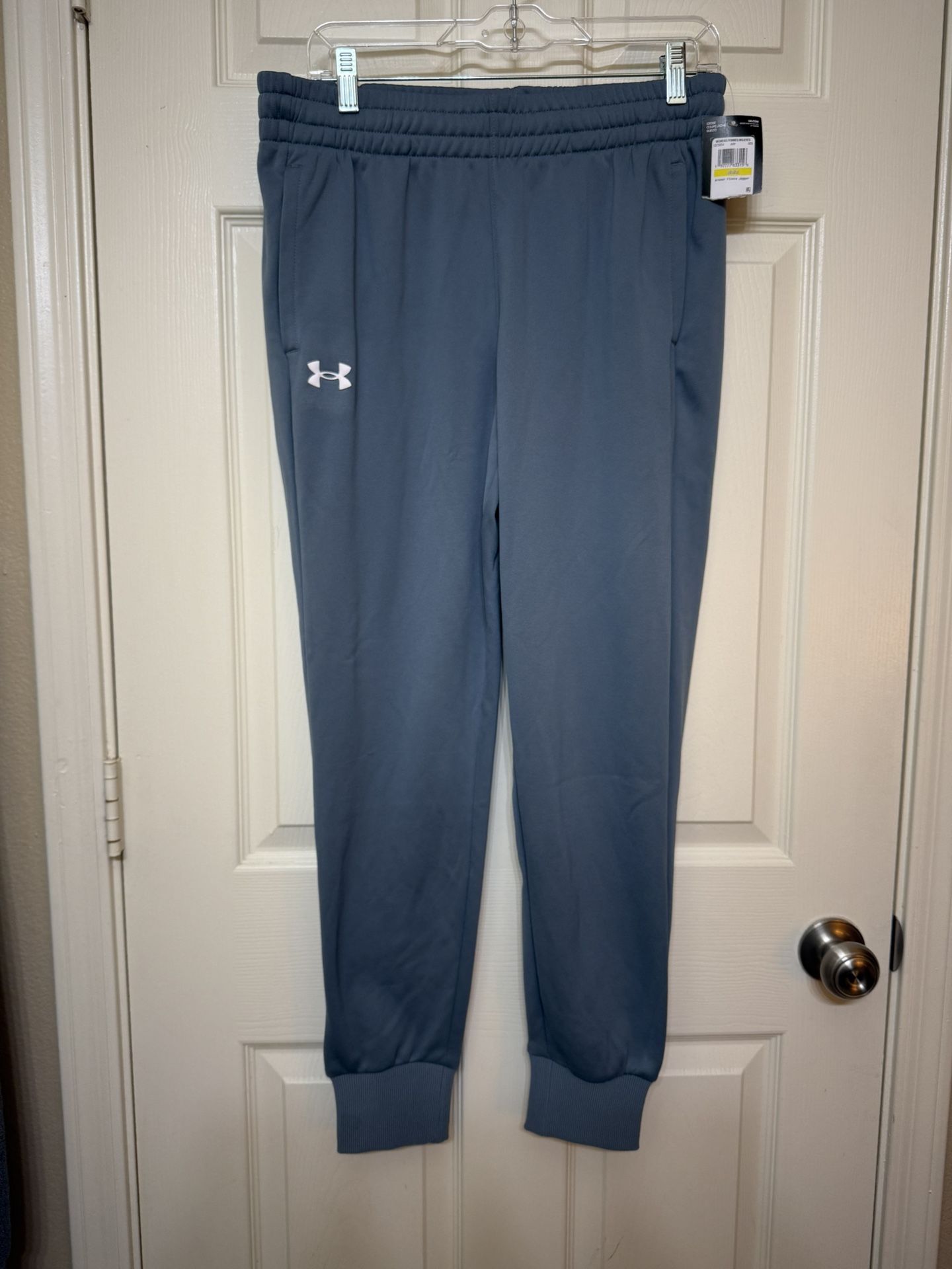 Under Armour Women’s Fleece Jogger (size M)