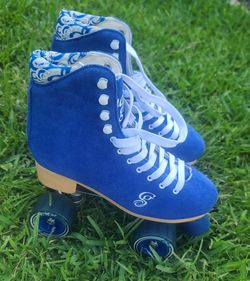 Roller skates womens size 9