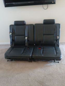 Black Leather Third Row Car Seats
