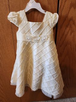 3t brand new dress