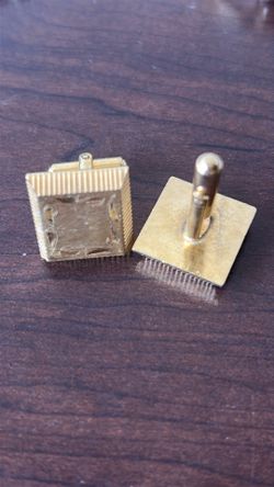 Cuff links